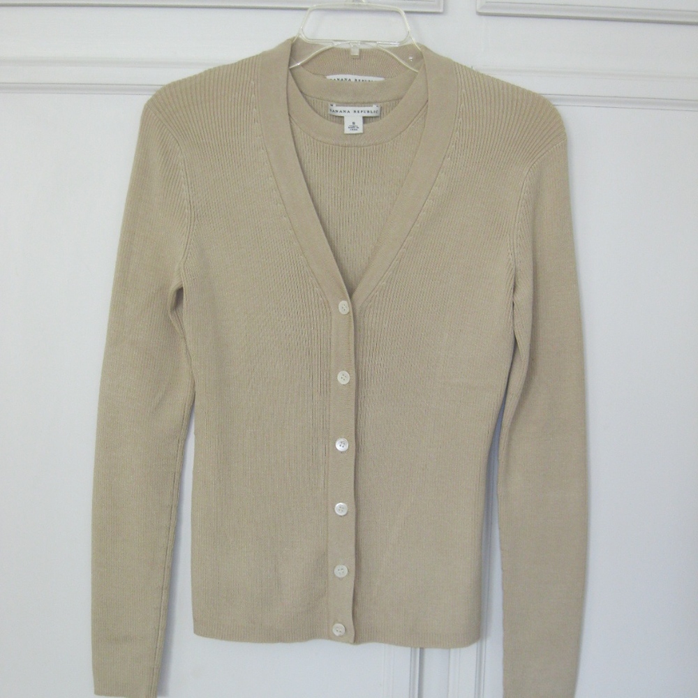 Banana Republic 2-pc. sweater set, vanilla, Sz S - Picture 5 of 5